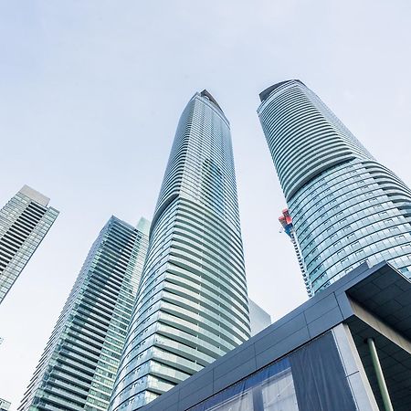 Aaira Suites Toronto Dış mekan fotoğraf