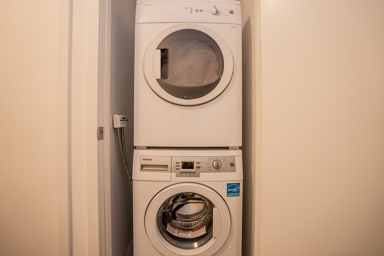 Aaira Suites Toronto Dış mekan fotoğraf