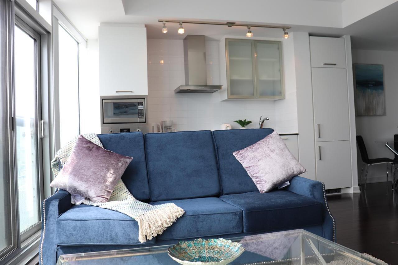 Aaira Suites Toronto Dış mekan fotoğraf