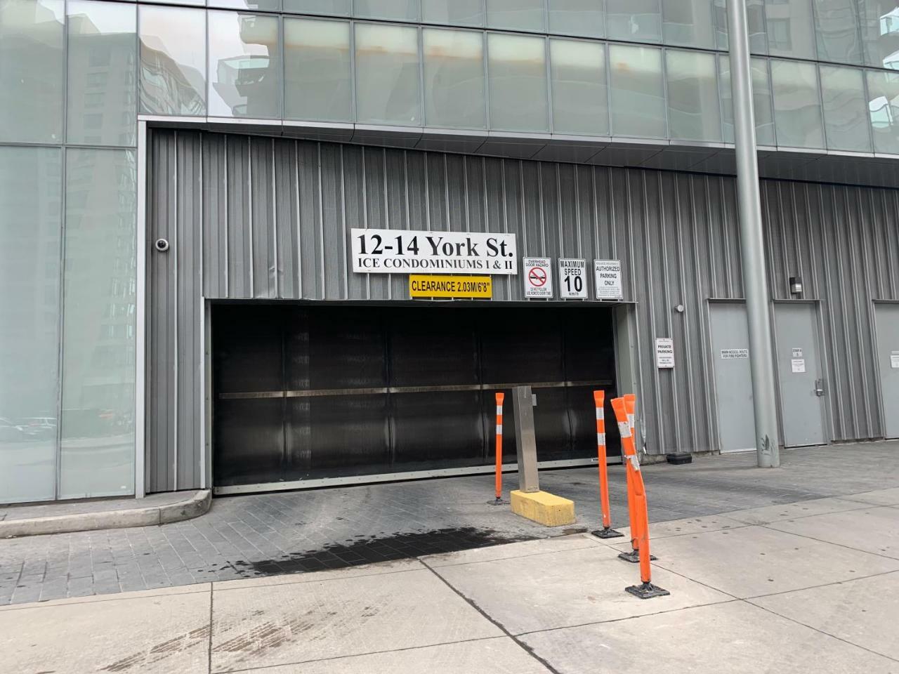 Aaira Suites Toronto Dış mekan fotoğraf