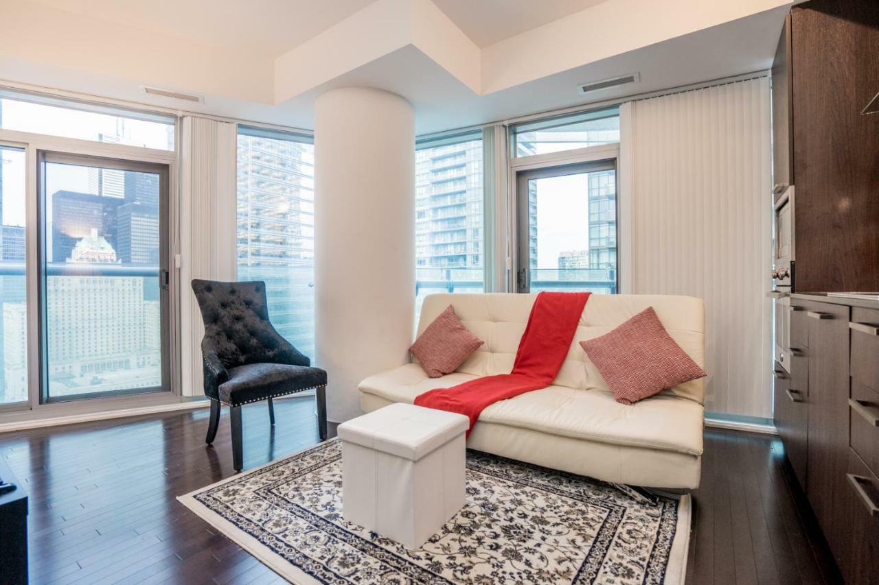 Aaira Suites Toronto Dış mekan fotoğraf