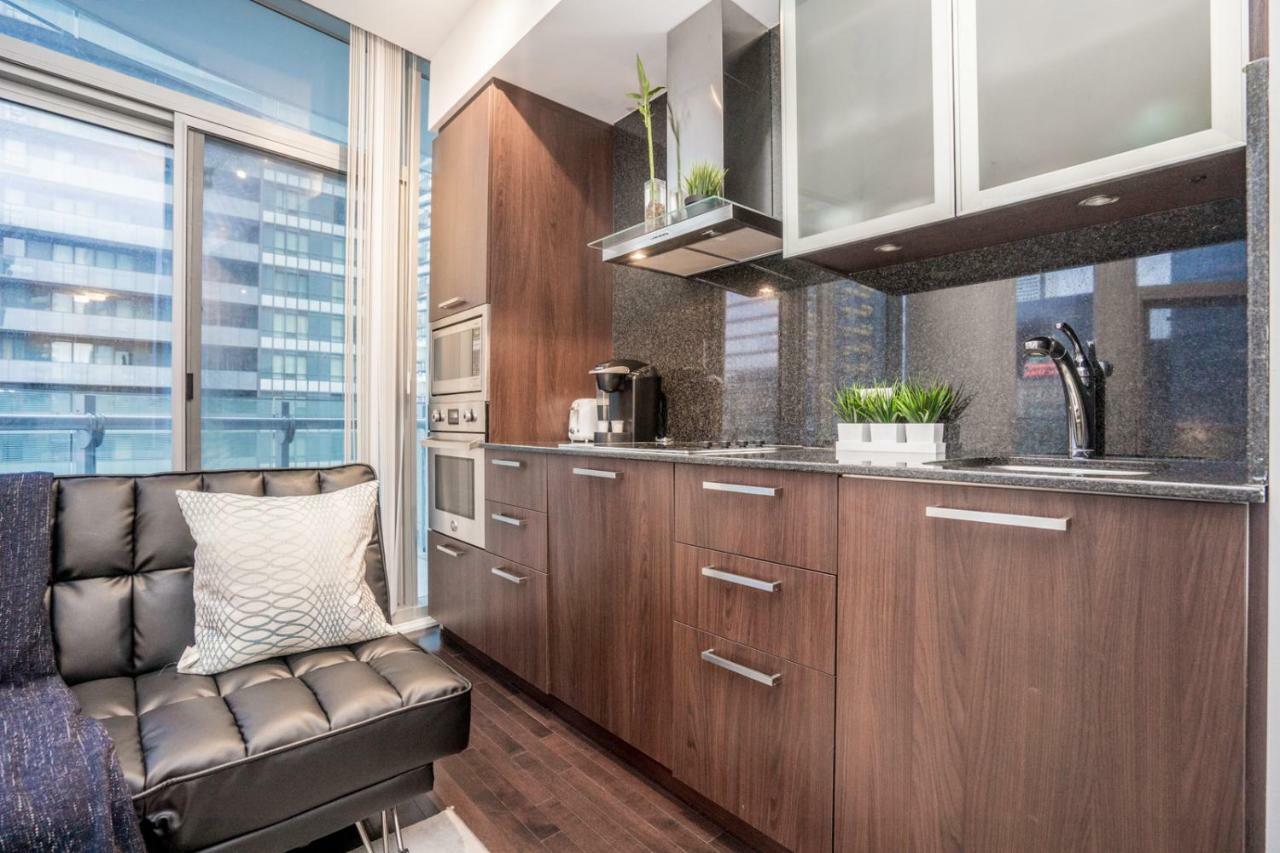 Aaira Suites Toronto Dış mekan fotoğraf
