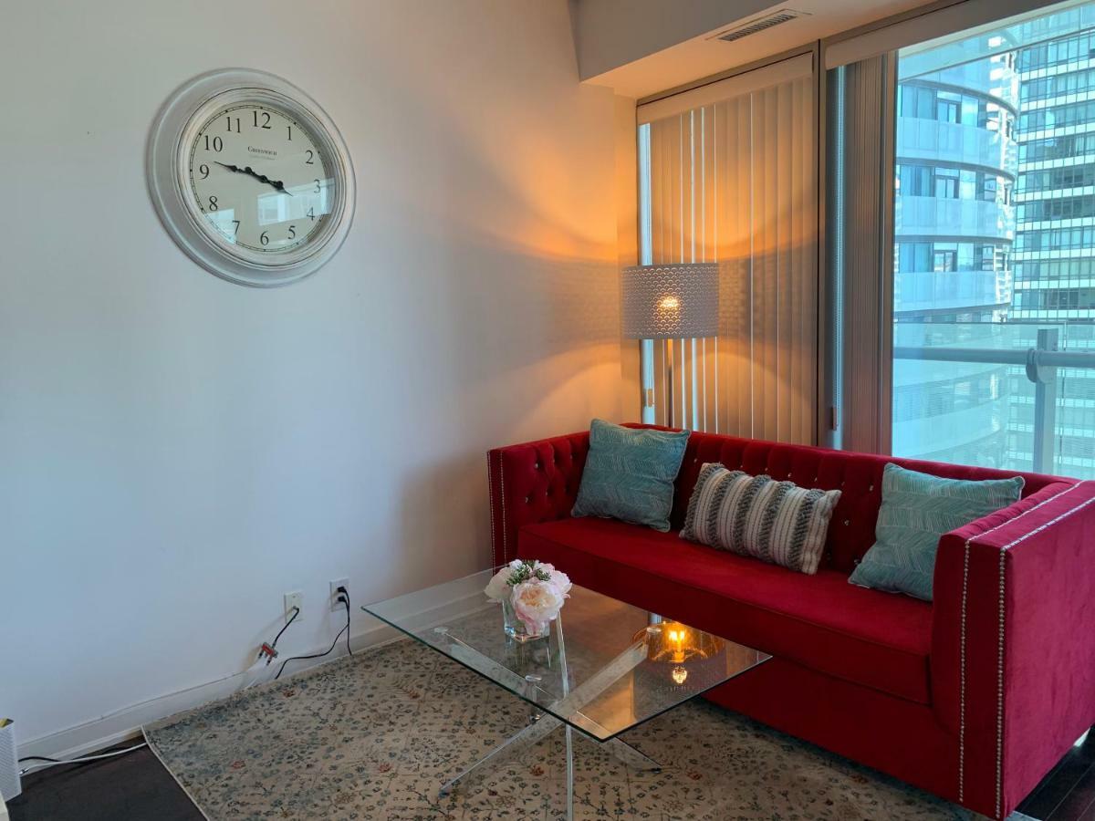 Aaira Suites Toronto Dış mekan fotoğraf