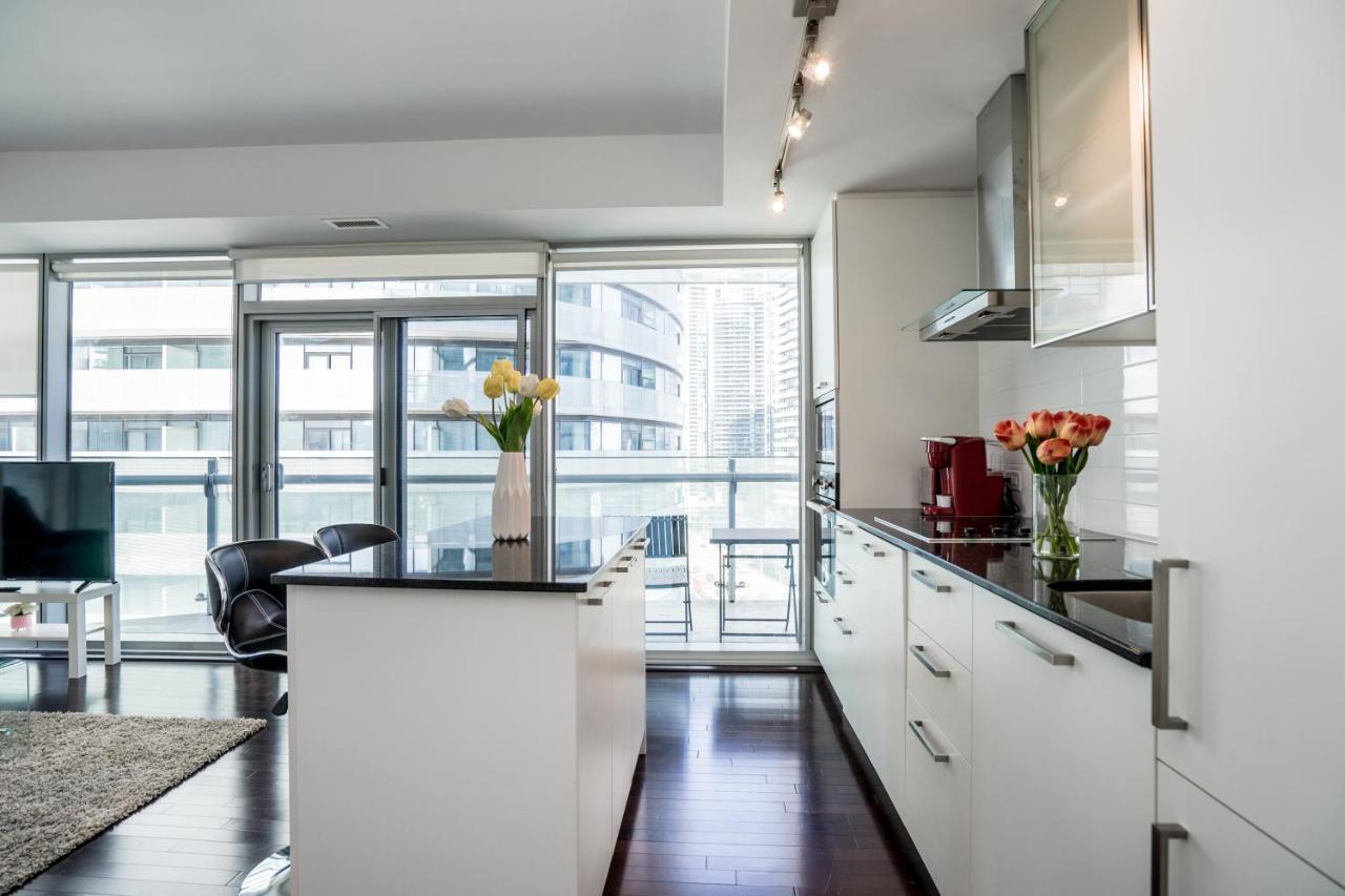 Aaira Suites Toronto Dış mekan fotoğraf