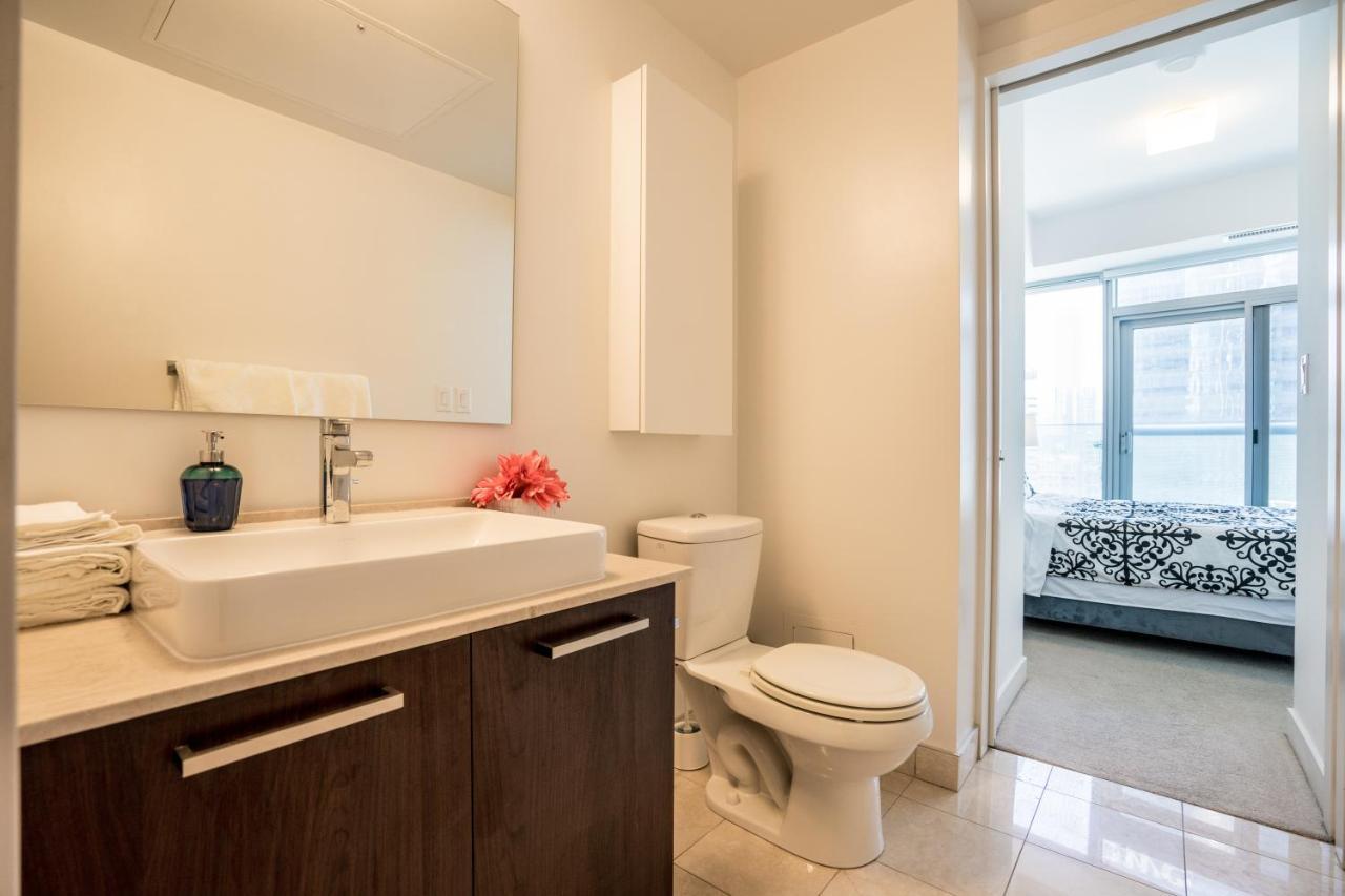 Aaira Suites Toronto Dış mekan fotoğraf