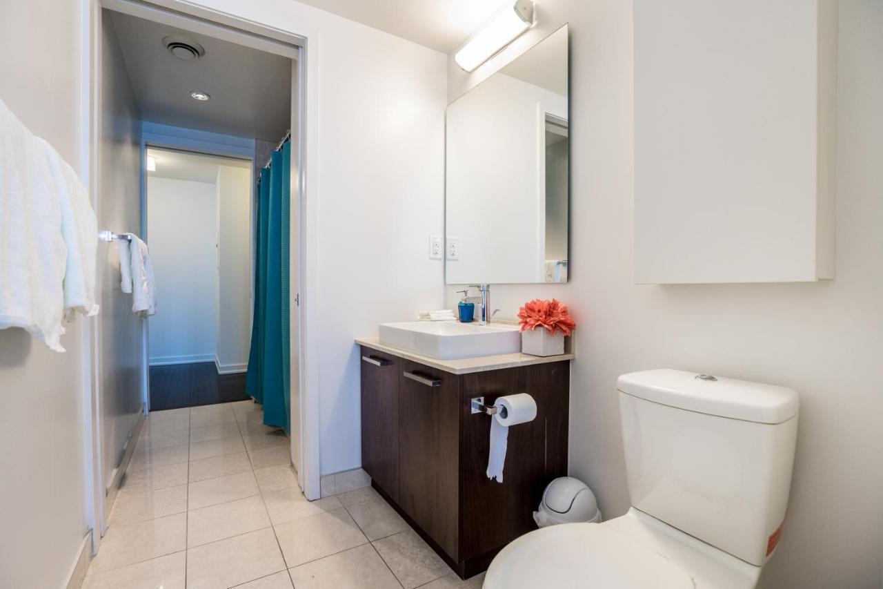 Aaira Suites Toronto Dış mekan fotoğraf